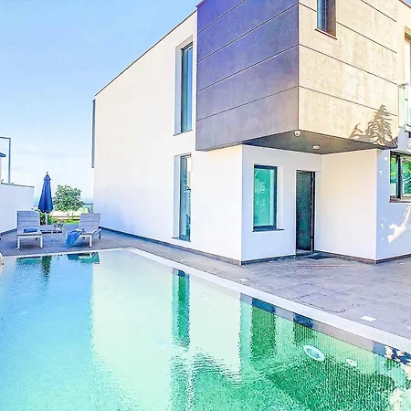 Villa Orca